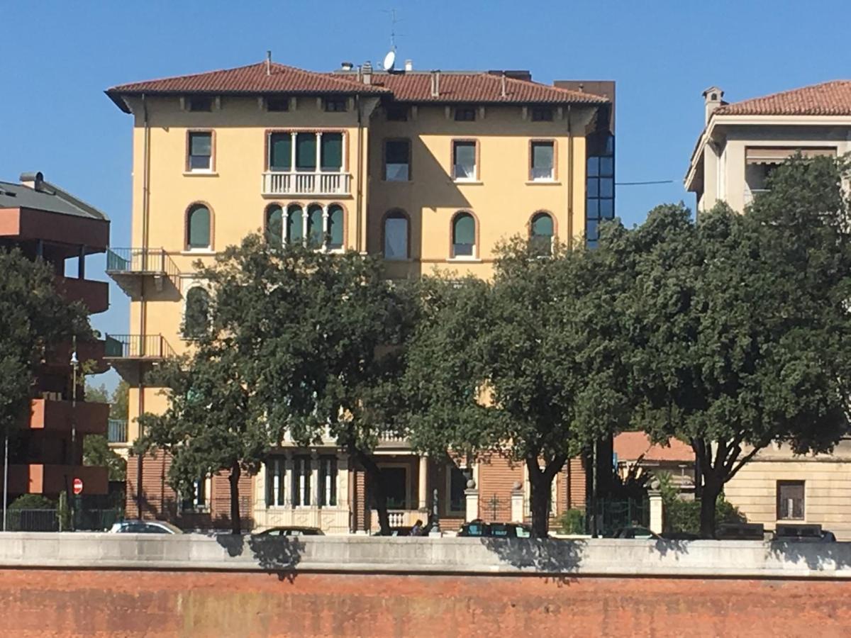 Adige Penthouse Lejlighedshotel Verona Eksteriør billede
